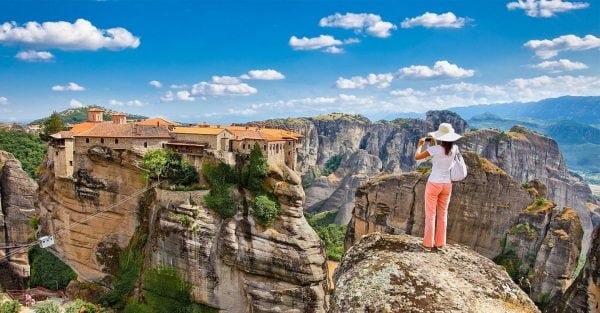 Lefkada To Breathtaking Meteora 9 H Private Tour